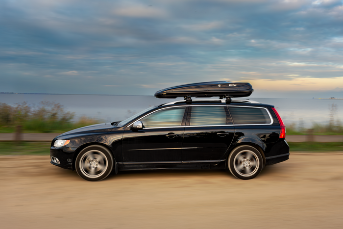 Box dachowy Inter Pack Zenith 8.6 czarny metalik