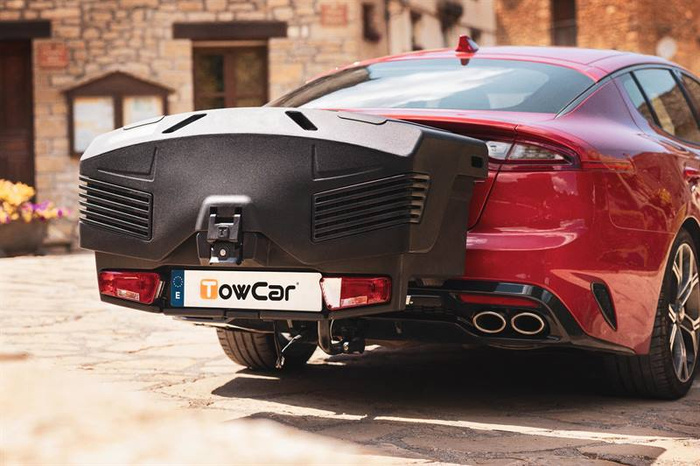 Towbox EVO urban black - bagażnik box montowany na hak