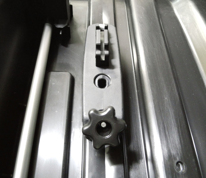 Cybanty uniwersalne Flexi Fit (komplet 4 szt) - mocowania do boxa dachowego