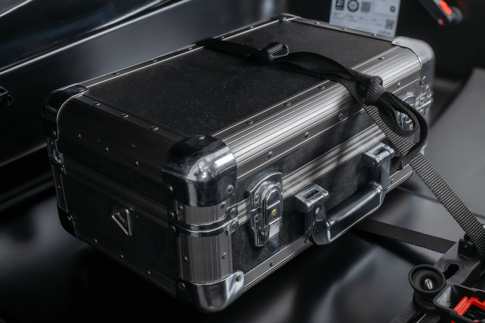 Box dachowy Inter Pack Stella 480 czarny kevlar (flexi fit G2)